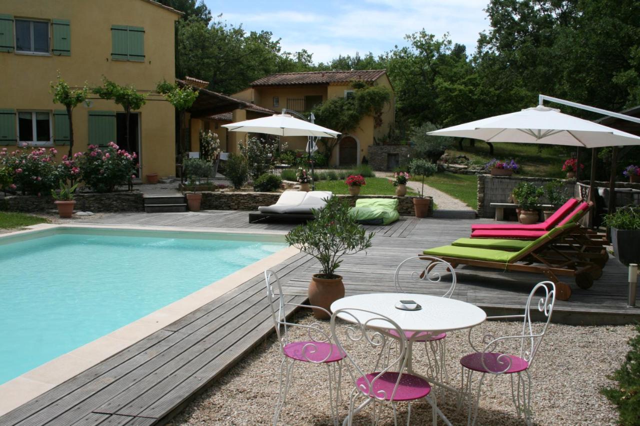Le Mas Des Pierres Blanches Bed and Breakfast Venasque Exterior foto