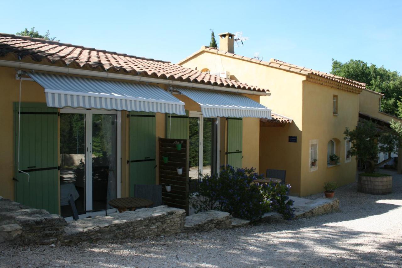 Le Mas Des Pierres Blanches Bed and Breakfast Venasque Exterior foto